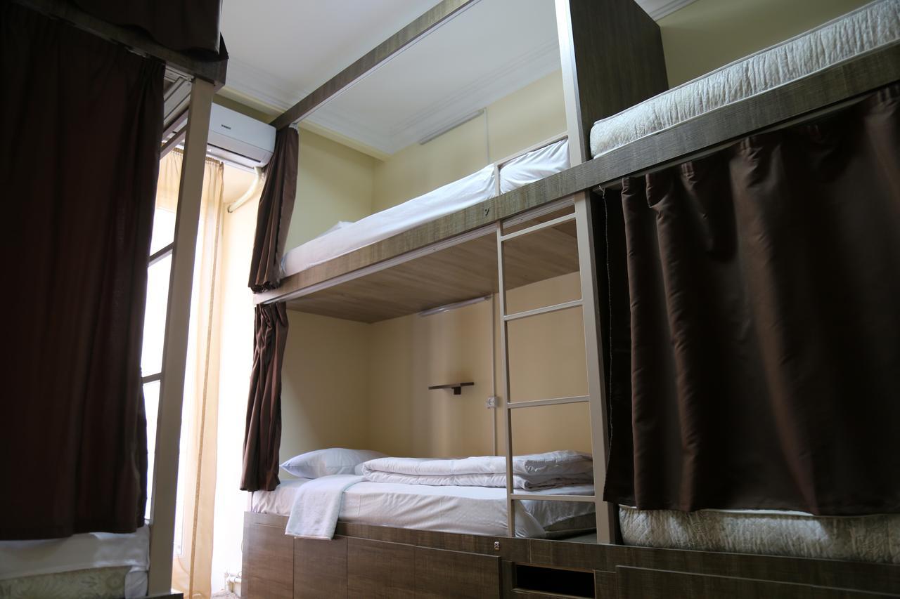 Magnolia Hostel Erévan Extérieur photo