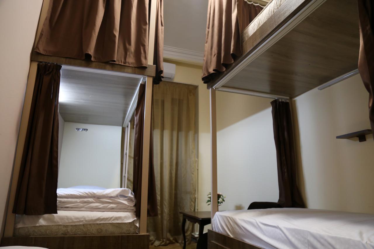 Magnolia Hostel Erévan Extérieur photo