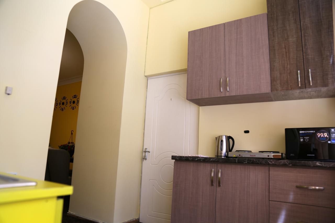 Magnolia Hostel Erévan Extérieur photo